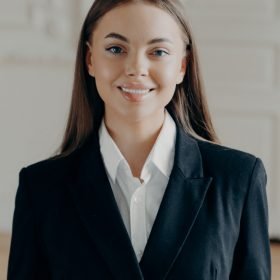young-smiling-bussiness-woman-looking-at-camera-an-2021-09-02-23-47-32-utc.jpg young-smiling-bussiness-woman-looking-at-camera-an-2021-09-02-23-47-32-utc.jpg